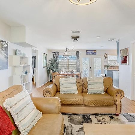 Lakeview Lodge Spicewood Esterno foto